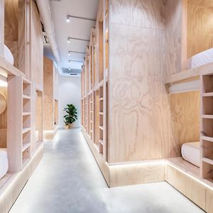 Dormitory Room Mixed